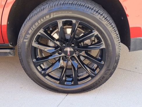 Used 2021 GMC Yukon Denali w/ Denali Premium Package AWD/4WD image 31