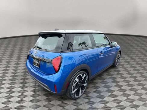 Used 2025 MINI Cooper S FWD image 7