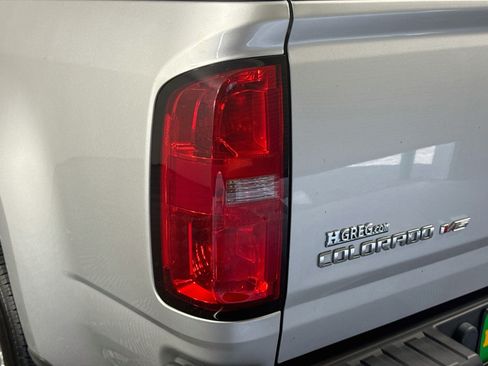 Used 2018 Chevrolet Colorado W/T w/ WT Convenience Package RWD image 34