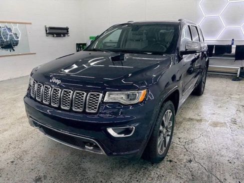 Used 2017 Jeep Grand Cherokee Overland image 4