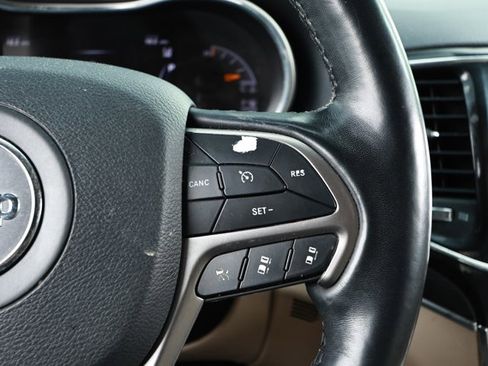 Used 2020 Jeep Grand Cherokee Limited w/ Luxury Group II RWD image 14