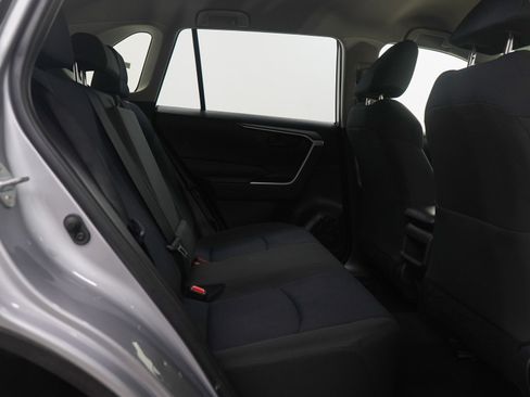 Used 2020 Toyota RAV4 LE image 12