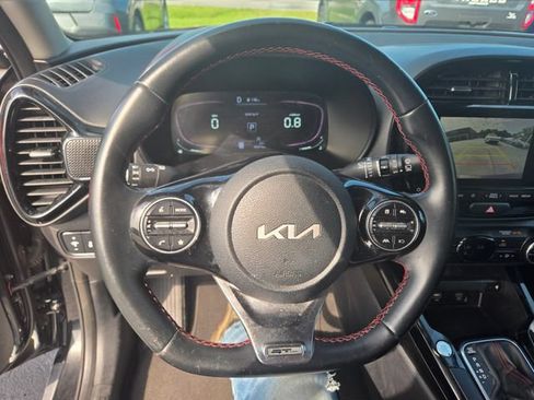 Used 2023 Kia Soul GT-Line FWD image 17