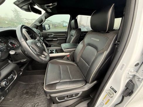 Used 2023 RAM 1500 Laramie image 13