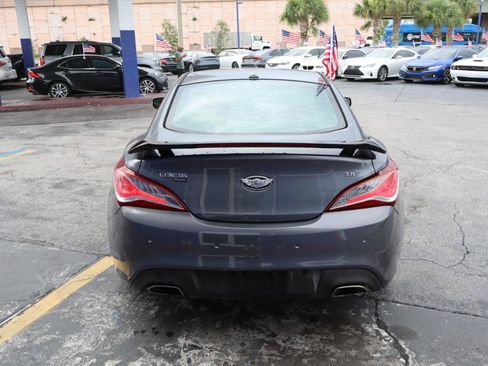 Used 2015 Hyundai Genesis 3.8 RWD image 6