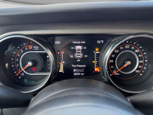 Used 2021 Jeep Wrangler Unlimited Sport AWD/4WD image 15