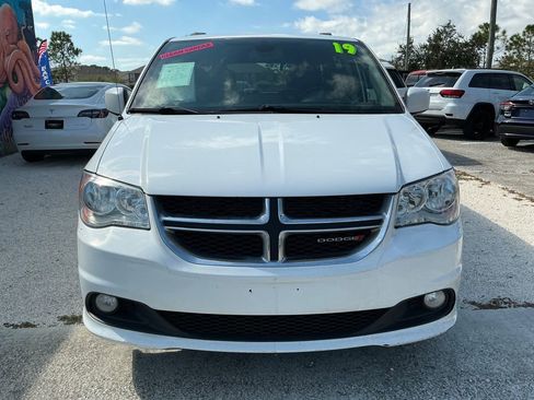 Used 2019 Dodge Grand Caravan SXT image 8