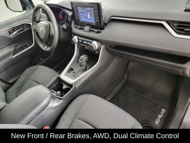 Used 2021 Toyota RAV4 XLE AWD/4WD image 19