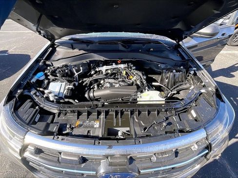 New 2026 Ford Explorer Active image 11