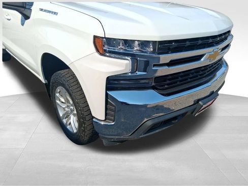 Used 2022 Chevrolet Silverado 1500 LT AWD/4WD image 9