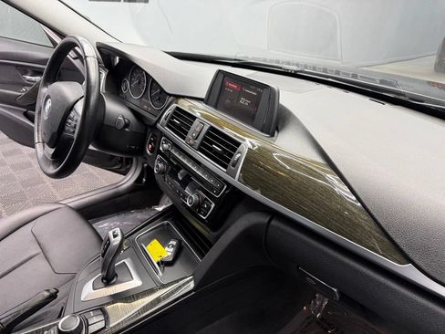Used 2018 BMW 320i Sedan RWD image 48