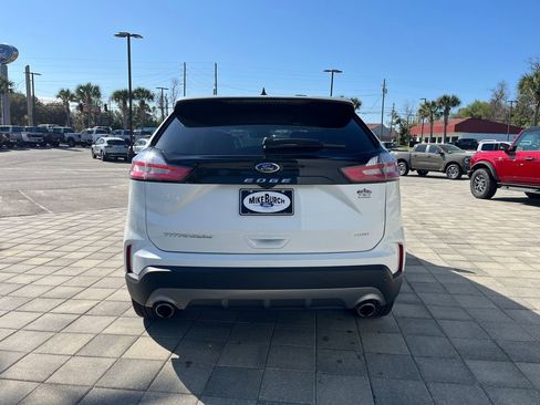 Used 2024 Ford Edge Titanium image 5