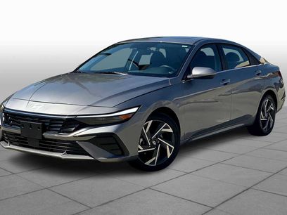 Certified 2025 Hyundai Elantra SEL