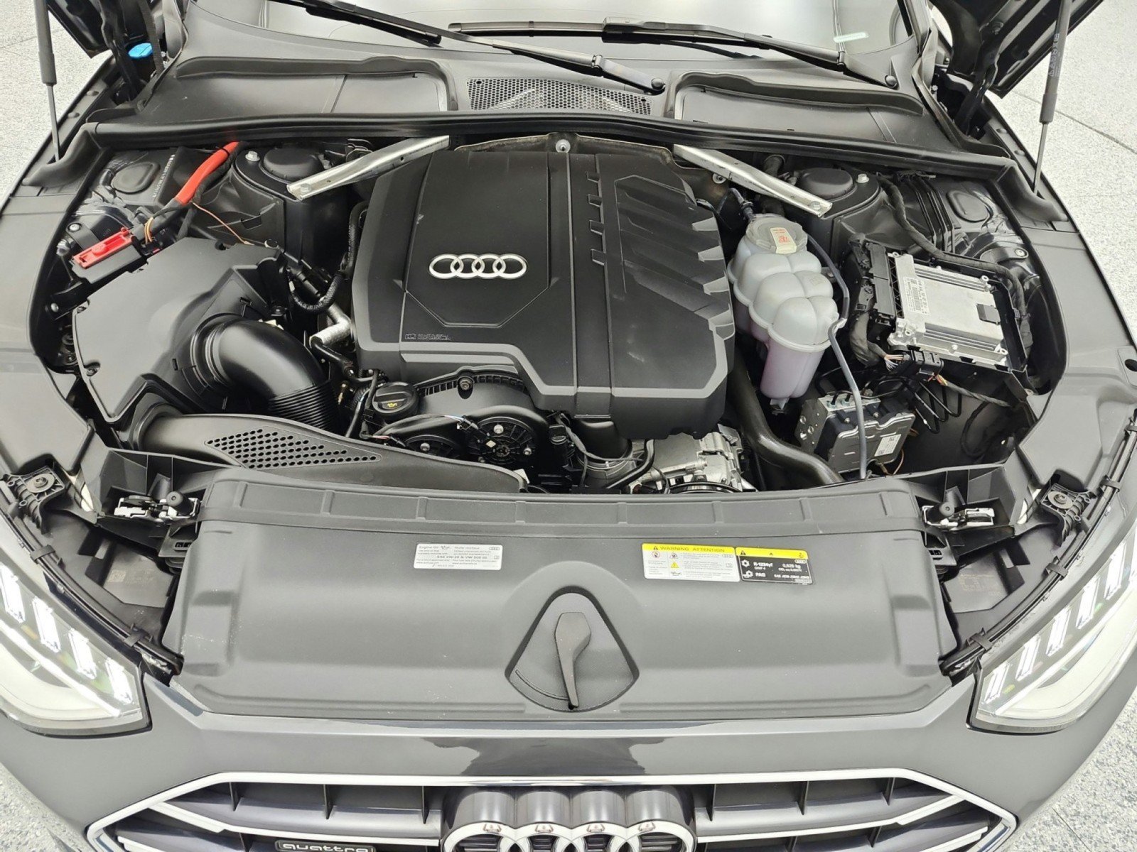 Used 2023 Audi A4 2.0T Premium w/ Convenience Package AWD/4WD image 17
