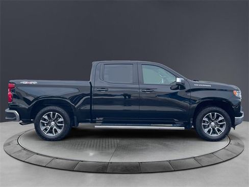 Used 2024 Chevrolet Silverado 1500 LT image 6