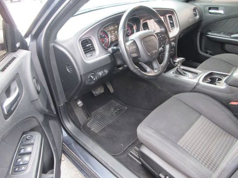 Used 2019 Dodge Charger GT image 10
