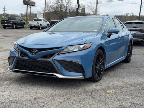 Used 2024 Toyota Camry XSE FWD image 7