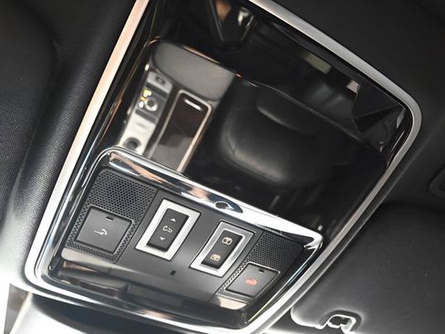 Used 2021 Land Rover Range Rover AWD/4WD image 34