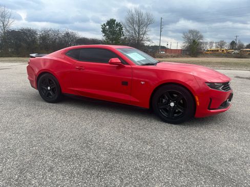 Used 2020 Chevrolet Camaro LT image 7