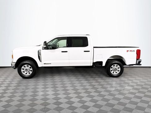 Used 2024 Ford F250 XLT w/ FX4 Off-Road Package AWD/4WD image 4