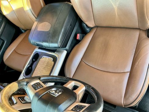 Used 2017 RAM 1500 Laramie Longhorn image 38