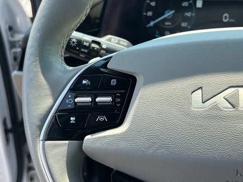 Used 2023 Kia Niro Wave w/ Wave Preserve Package FWD image 20