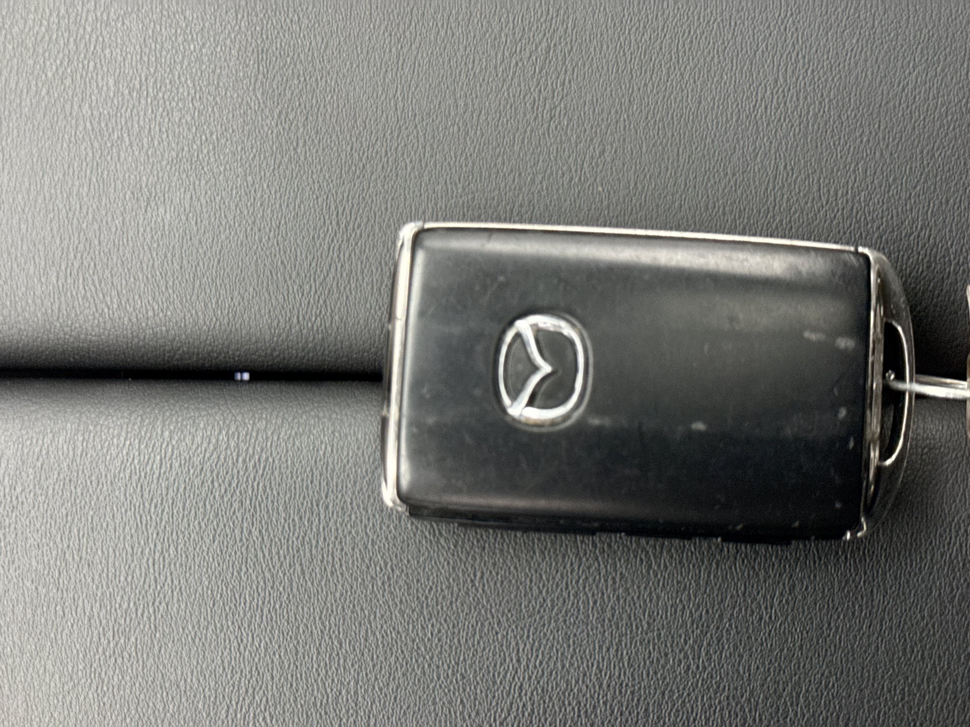 Used 2024 MAZDA CX-90 Plug-In Hybrid w/ Preferred AWD/4WD image 25