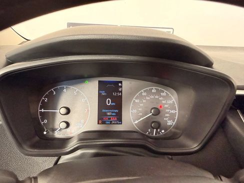 Used 2025 Toyota Corolla LE FWD image 31