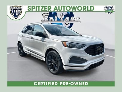 Used 2022 Ford Edge SE w/ Black Appearance Package