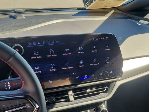 Used 2026 Chevrolet Equinox EV RS image 29