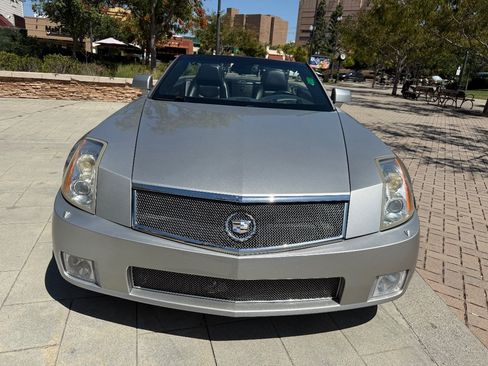 Used 2008 Cadillac XLR RWD image 4