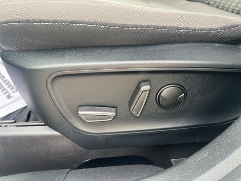 Used 2021 Ford Escape SE w/ Convenience Package image 21