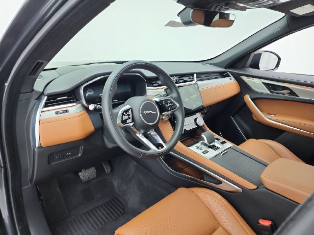Certified 2026 Jaguar F-PACE R-Dynamic S AWD/4WD image 44