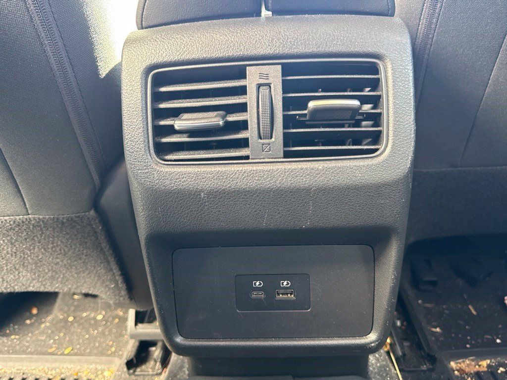 Used 2021 Nissan Rogue SV AWD/4WD image 9
