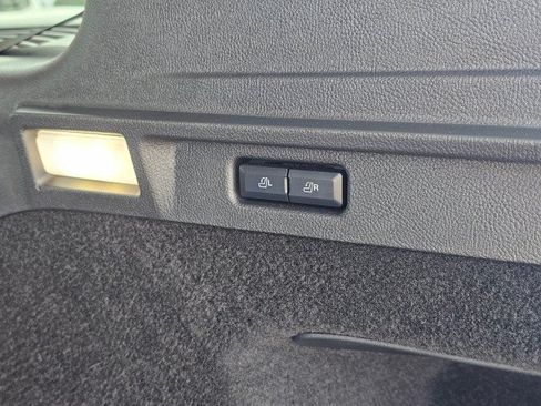 Used 2024 Lincoln Corsair AWD w/ Equipment Group 102A image 17