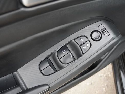 Used 2024 Nissan Altima 2.5 SV FWD image 20