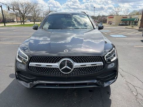 Used 2022 Mercedes-Benz GLC 300 4MATIC image 2