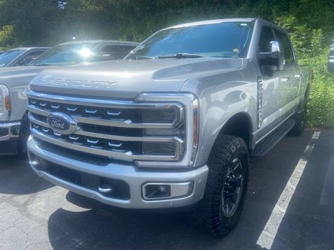 Used 2024 Ford F250 Platinum w/ Tremor Off-Road Package AWD/4WD image 6
