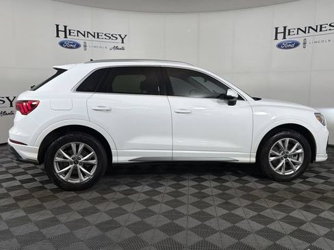 Used 2024 Audi Q3 2.0T Premium AWD/4WD image 31