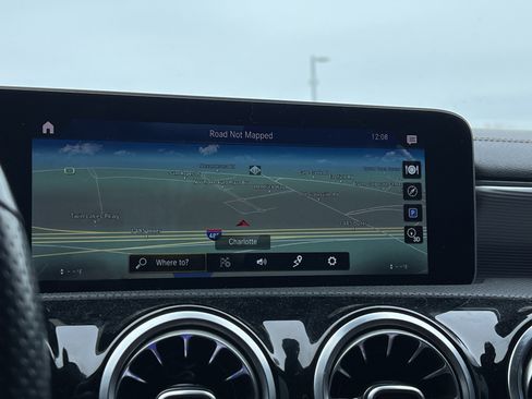 Used 2020 Mercedes-Benz CLA 250 4MATIC image 23