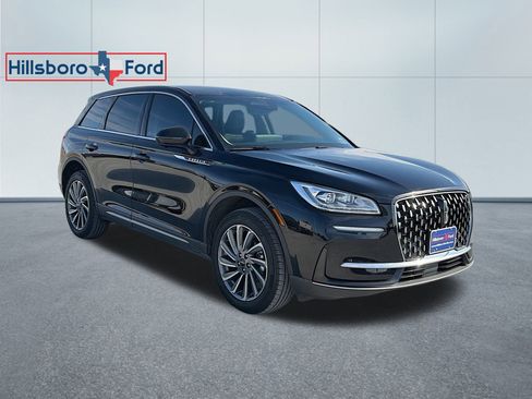 Used 2025 Lincoln Corsair Reserve image 5