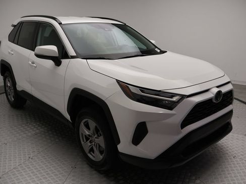 Certified 2025 Toyota RAV4 XLE FWD image 6