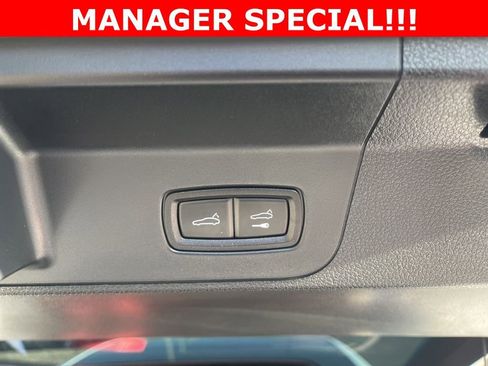 Used 2018 Porsche Panamera Turbo image 11
