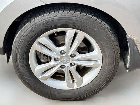 Used 2010 Hyundai Tucson GLS w/ Popular Equipment Pkg 2 AWD/4WD image 28