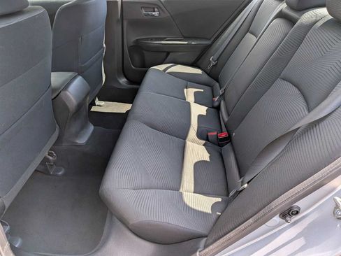 Used 2016 Honda Accord LX image 17