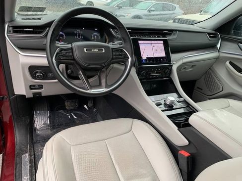 Used 2022 Jeep Grand Cherokee Overland image 17