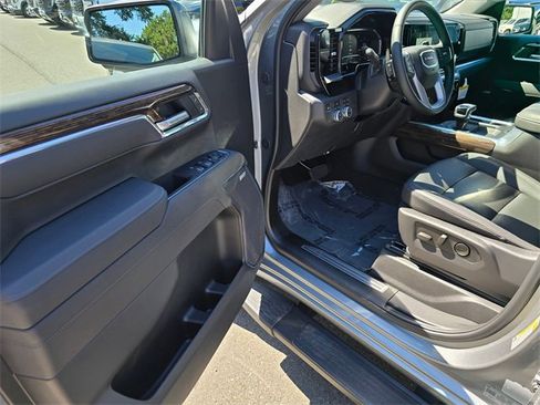 Used 2025 GMC Sierra 1500 Elevation w/ Elevation Premium Package image 19