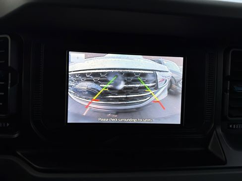 Used 2023 Ford Bronco Black Diamond w/ Sasquatch Package image 18