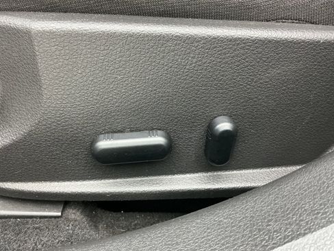 Used 2010 Ford Fusion Hybrid FWD image 38
