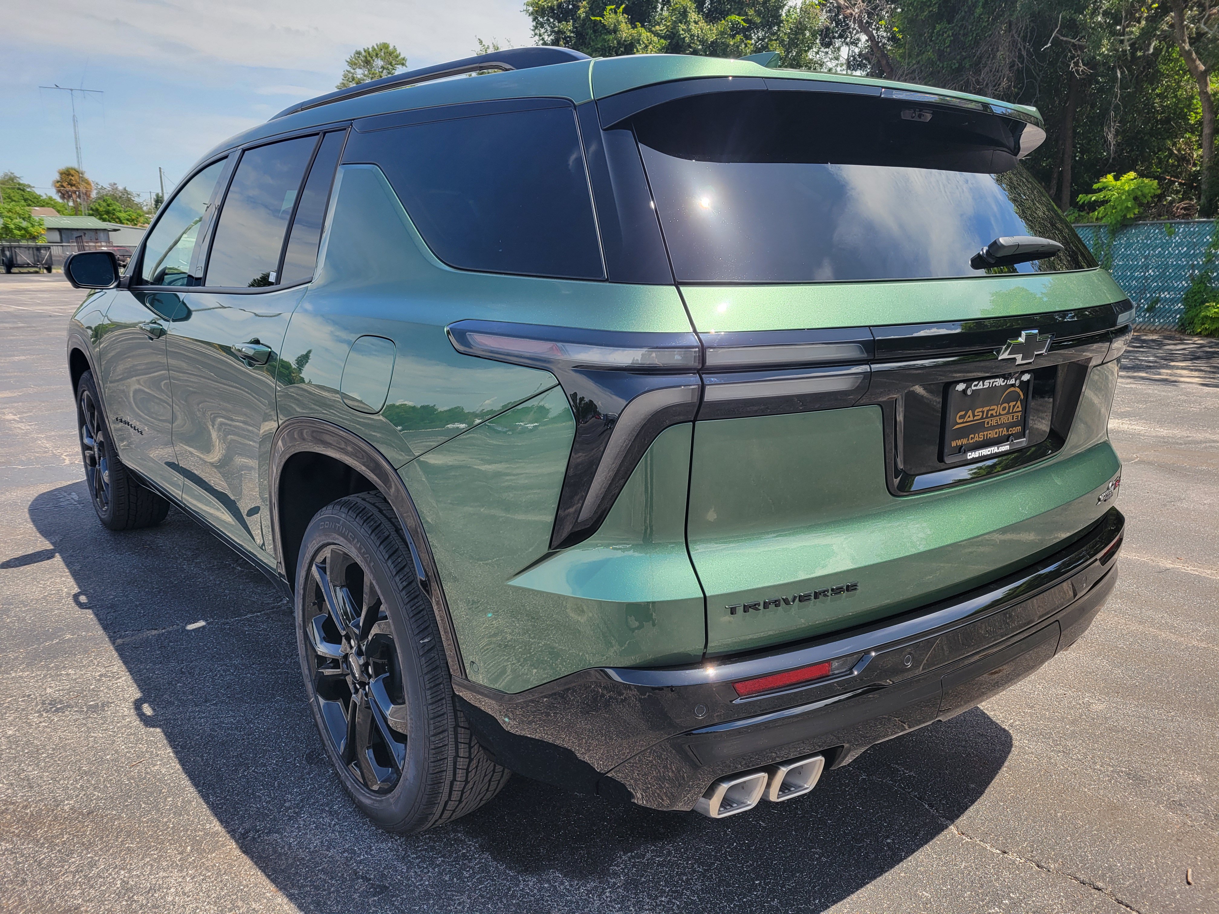 New 2027 Chevrolet Traverse RS FWD image 10